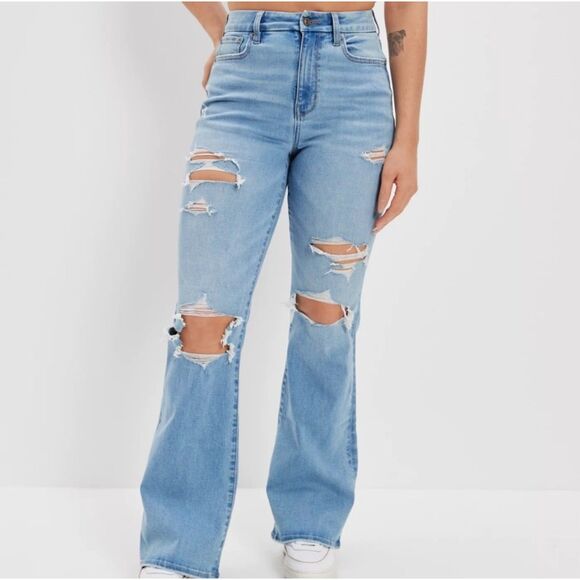 American Eagle Distressed Super High Rise Flare Stretch Light Wash Jeans Size 2 - Picture 10 of 10